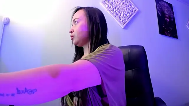 Rosie jhons online show from 01/23/25, 03:48