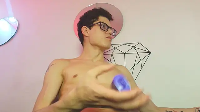 wolfandsky online show from 10/28/25, 11:47