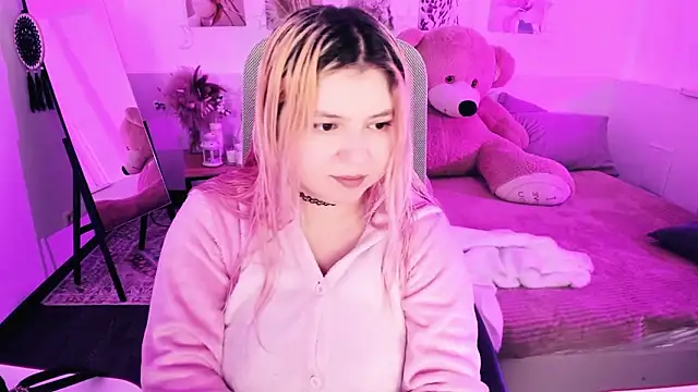 DiaAngell online show from 02/24/26, 07:23