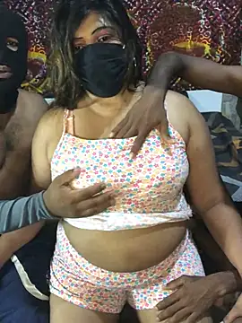 Snapshot of Lovely_WINDI chatting on 03/12/25, 09:23 Lovely WINDI online show from 03/12/25, 09:23