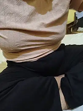 motuuu69 online show from 06/18/26, 02:21