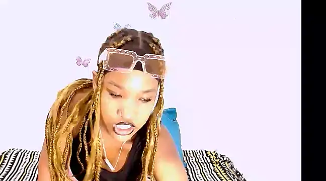 EroticSexyPrada online show from 03/10/25, 05:43