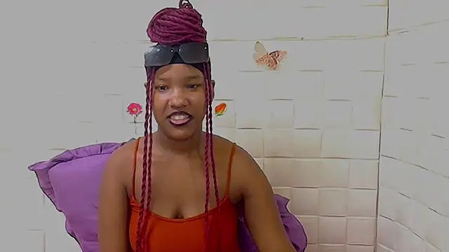 EroticSexyPrada online show from 03/16/26, 05:50