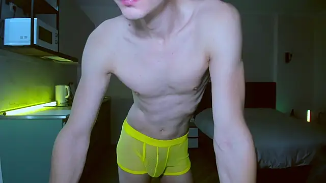 max shy online show from 02/01/25, 06:51