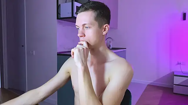 max shy online show from 03/03/25, 03:42