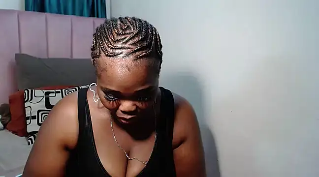 Hazel-nutt online show from 03/18/25, 09:43