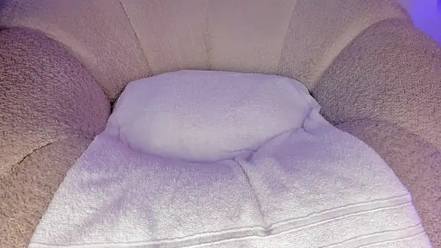 cutte hanna18 online show from 10/01/25, 06:58