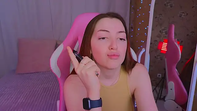 Ann moon   online show from 03/17/25, 06:32