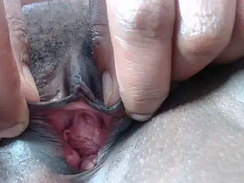 BUBBLYBUNNYxx online show from 10/20/25, 06:25