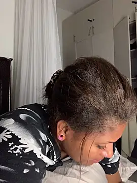 madell online show from 04/24/26, 03:53