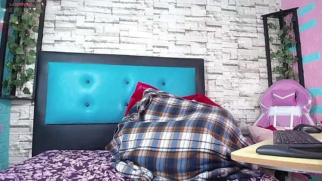 Pink 19 online show from 03/10/26, 12:43