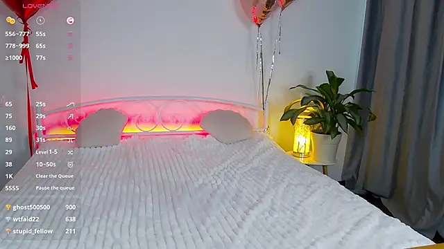 GiKarerra online show from 02/18/25, 01:11