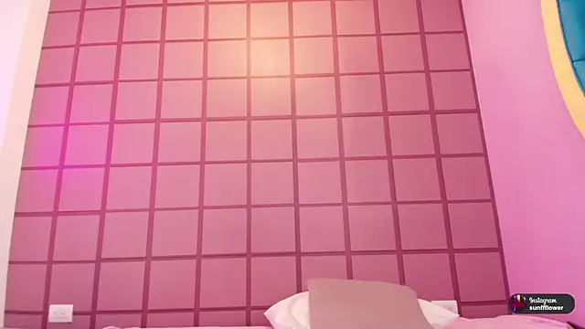 LissMonroe online show from 11/21/25, 10:36