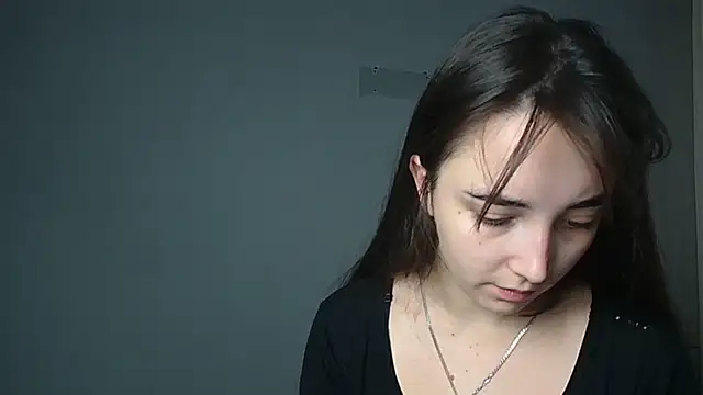 Eva Gloryy online show from 10/29/25, 11:34