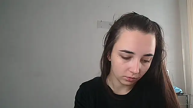 Eva Gloryy online show from 11/03/25, 11:44