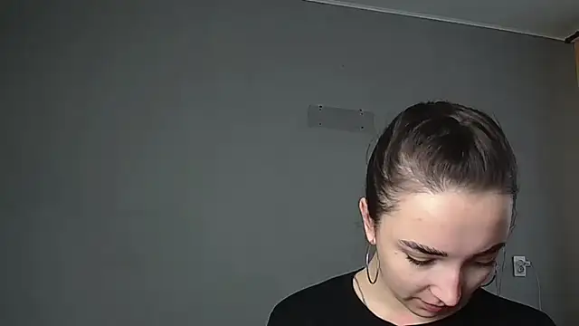 Eva Gloryy online show from 03/18/26, 12:19