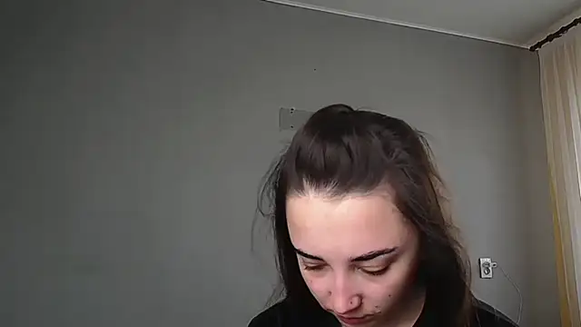 Eva Gloryy online show from 04/28/26, 07:35