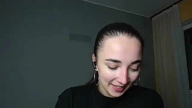 Snapshot of Eva_Gloryy chatting on 04/28/26, 07:41 Eva Gloryy online show from 04/28/26, 07:41
