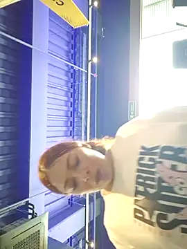 bellamadison24 online show from 03/05/25, 04:35