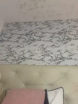 Lili  taylor online show from 11/28/25, 02:03