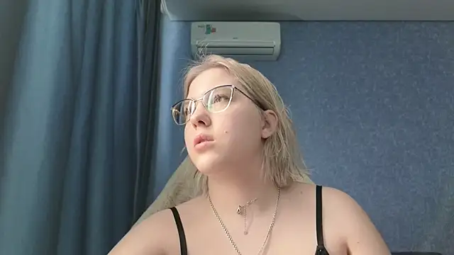 HotBrandyX online show from 03/16/26, 05:55