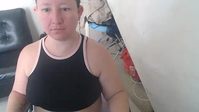 Yohis Kiut25 online show from 11/14/25, 06:50