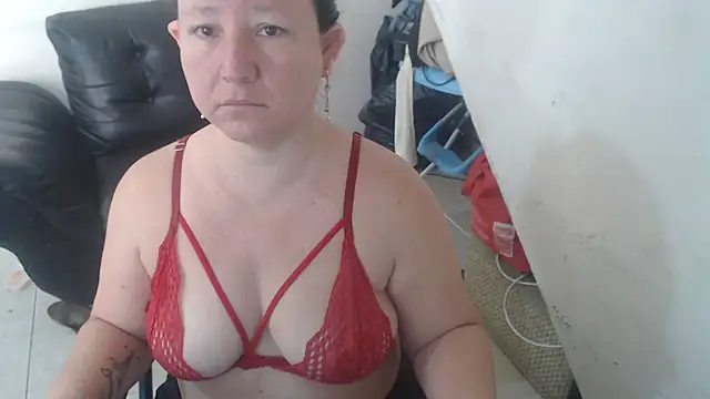 Yohis Kiut25 online show from 11/15/25, 05:42