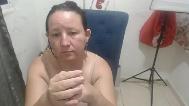 Yohis Kiut25 online show from 07/10/26, 07:01