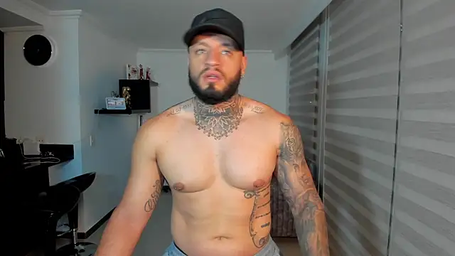 Snapshot of dereckgreen chatting on 02/12/26, 12:38 dereckgreen online show from 02/12/26, 12:38