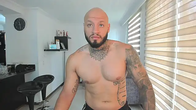 Snapshot of dereckgreen chatting on 02/28/26, 04:30 dereckgreen online show from 02/28/26, 04:30