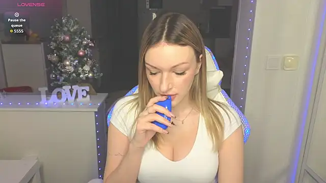 MargaretSweet1 online show from 01/12/26, 04:50