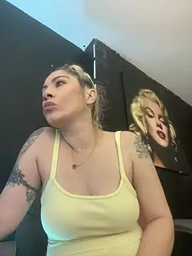 viktoria davis  online show from 02/16/26, 09:44