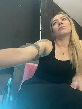 viktoria davis  online show from 02/20/26, 12:40