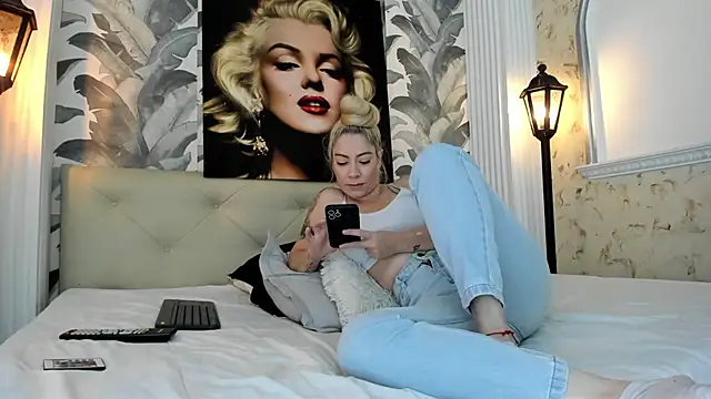 Snapshot of viktoria_davis_ chatting on 06/24/26, 10:20 viktoria davis online show from 06/24/26, 10:20