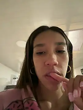 zoe storm online show from 01/21/25, 07:06