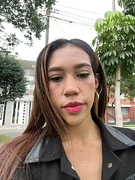 zoe storm online show from 01/26/25, 04:51