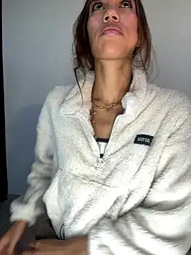 zoe storm online show from 09/25/25, 11:19