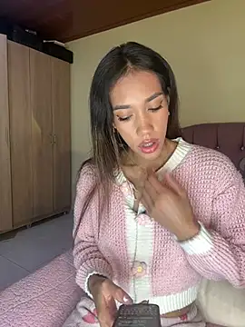 zoe storm online show from 04/20/26, 10:44