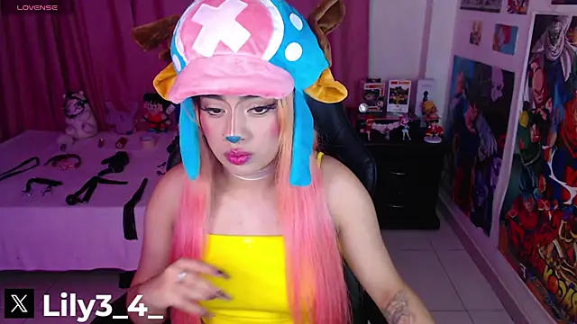 lily3 4 online show from 10/22/25, 07:52