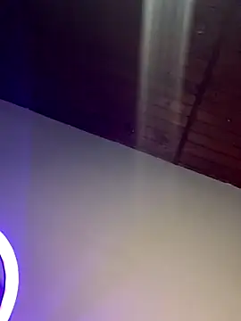  Amber Brown online show from 10/11/25, 04:12