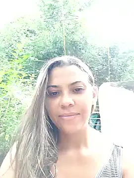 Snapshot of CallMeHeaven chatting on 09/18/25, 01:57 CallMeHeaven online show from 09/18/25, 01:57