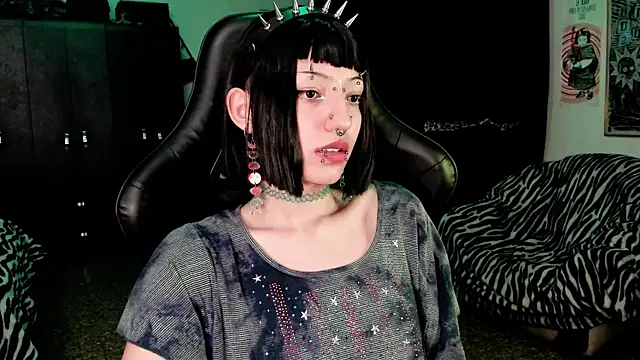 roxy toxic online show from 01/12/26, 11:54