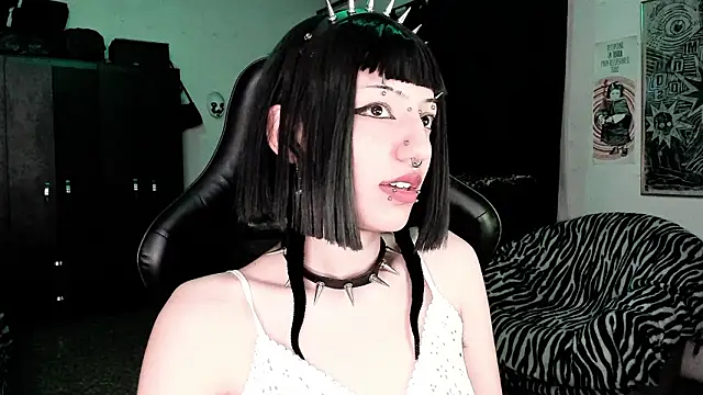 roxy toxic online show from 02/04/26, 01:00