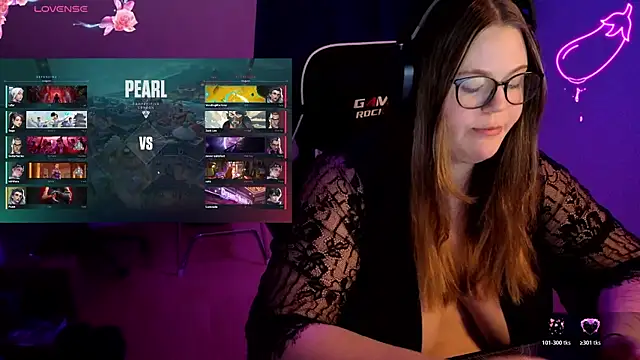 EveBaker04 online show from 12/19/25, 04:47