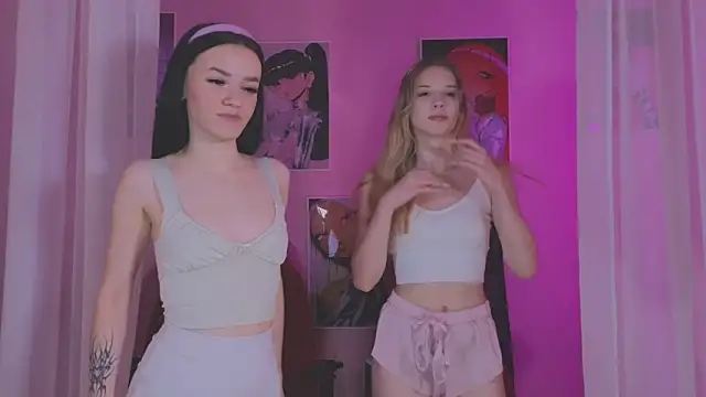 Snapshot of katt__y chatting on 02/23/25, 03:29 katt y online show from 02/23/25, 03:29