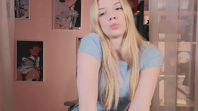 Snapshot of katt__y chatting on 11/13/25, 05:06 katt y online show from 11/13/25, 05:06