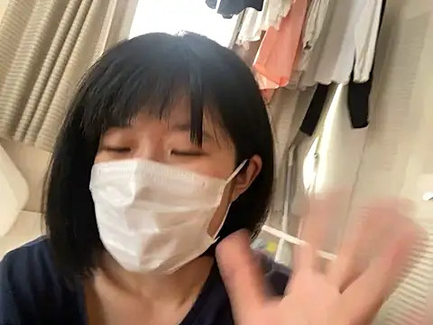 Snapshot of riri_riri_jp chatting on 10/05/25, 05:17 riri riri jp online show from 10/05/25, 05:17