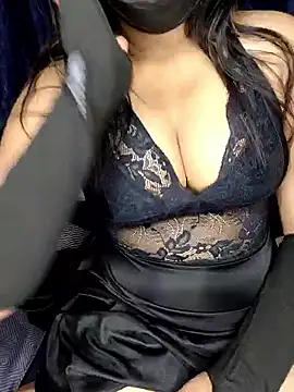 Snapshot of Love_Evaa chatting on 03/05/25, 05:50 Love Evaa online show from 03/05/25, 05:50