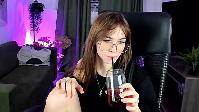 DakotaaJohnnson online show from 01/27/25, 05:48