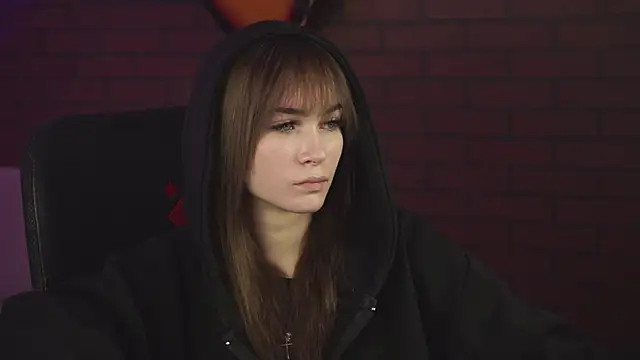 DakotaaJohnnson online show from 02/05/25, 09:15